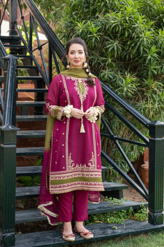 Omal Embroidery 3PC Lawn Suit